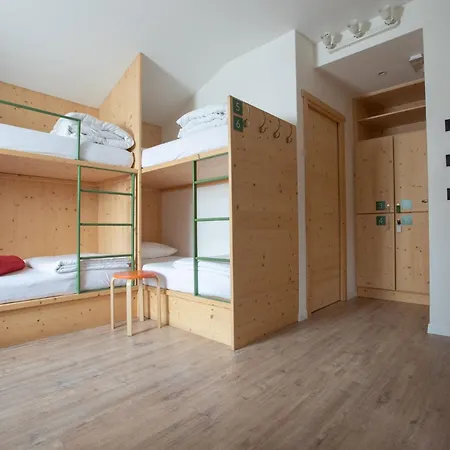 فندق Alpino بورمْيو