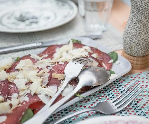 Alpino Ξενοδοχείο